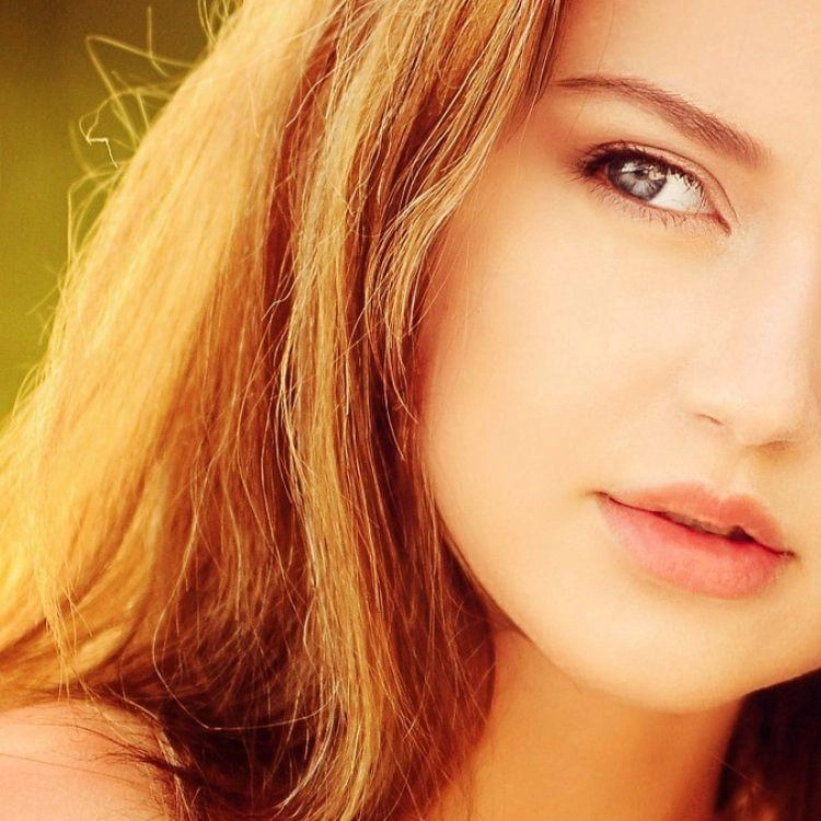 Haarausfall - Die Topp-Nährstoffe, die wirklich helfen. - ein Artikel von Annette Lartey - AlphaGenetik -  - Quelle für mehr Leistungsfähigkeit